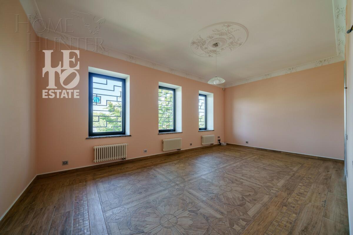 2-этажный коттедж 745 м² с отделкой