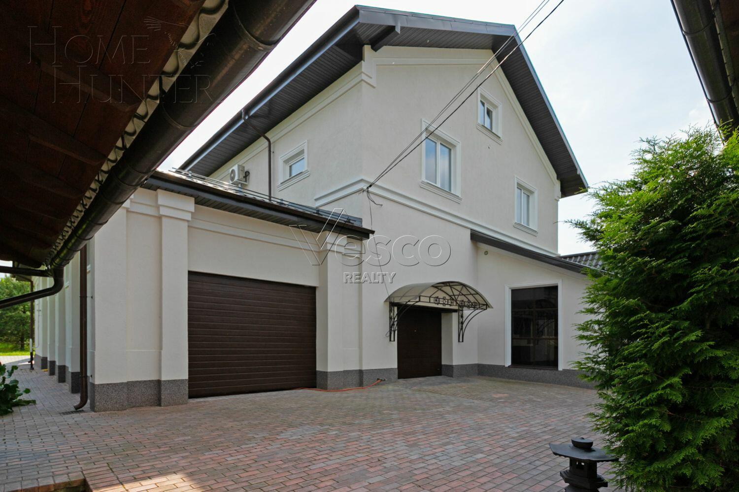 2-этажный коттедж 450 м² с отделкой