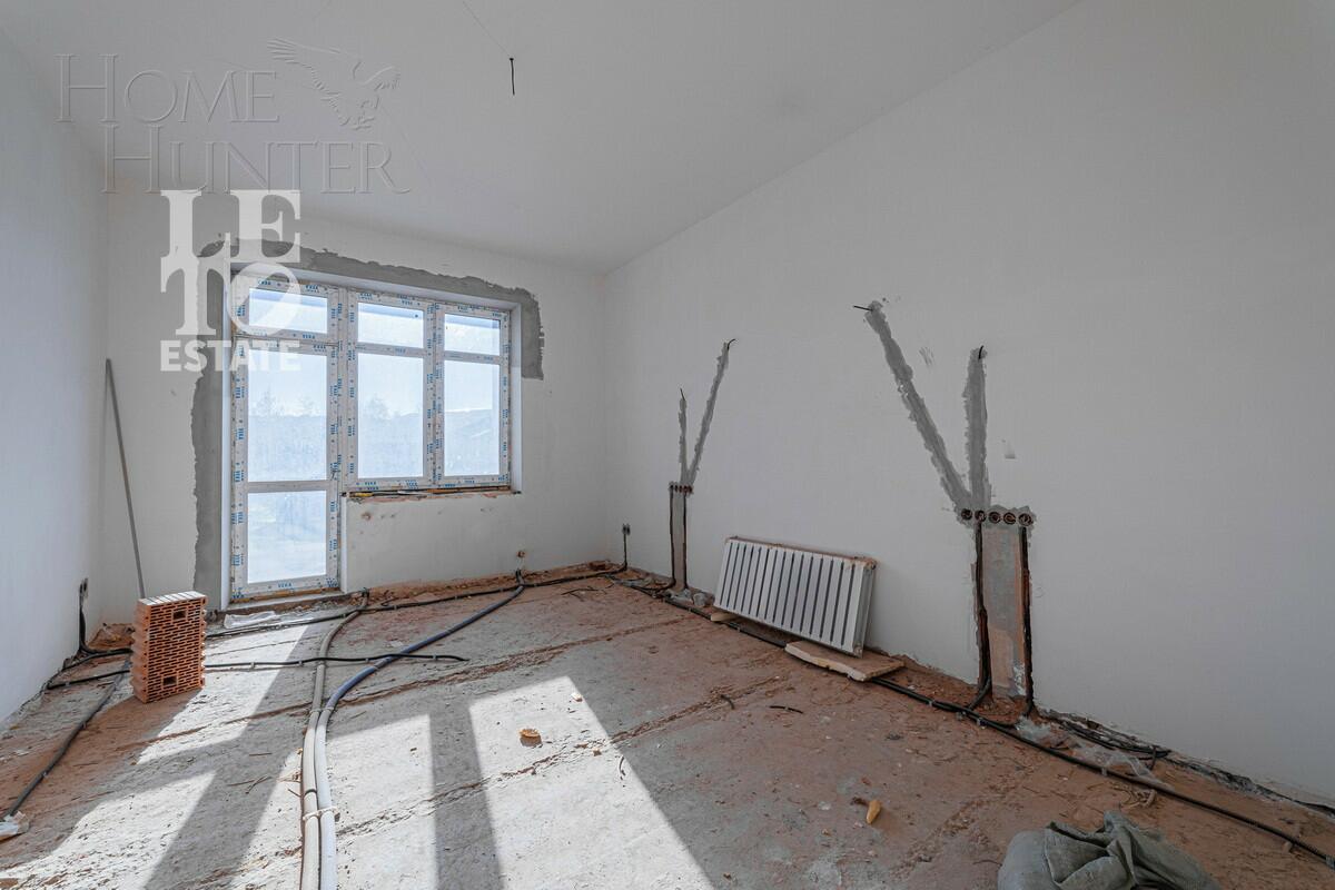 3-этажный коттедж 690 м² без отделки