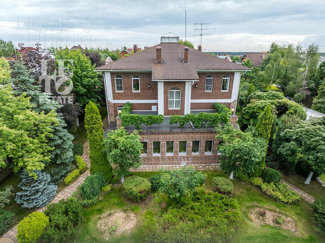 2-этажный коттедж 461.4 м² с отделкой