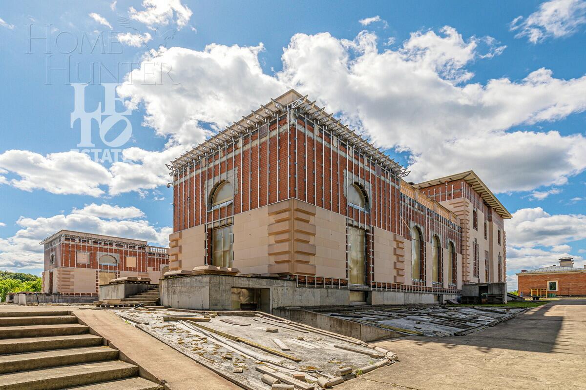 3-этажный коттедж 4 000 м² с отделкой