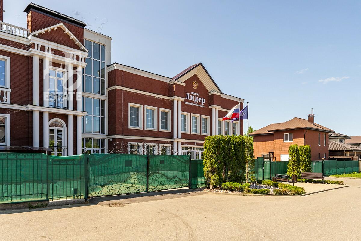 2-этажный коттедж 240 м² без отделки