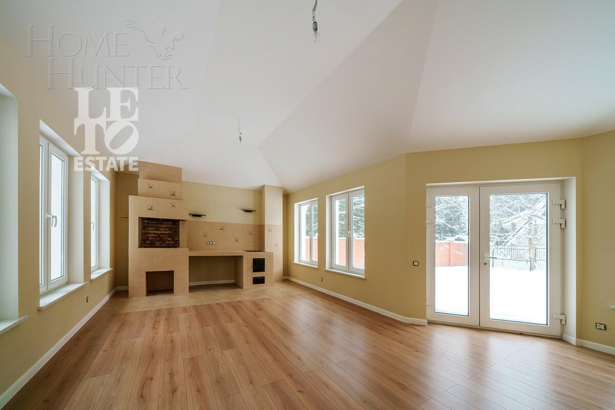 3-этажный коттедж 600 м² с отделкой