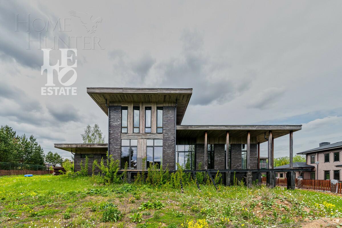 2-этажный коттедж 691.4 м² без отделки