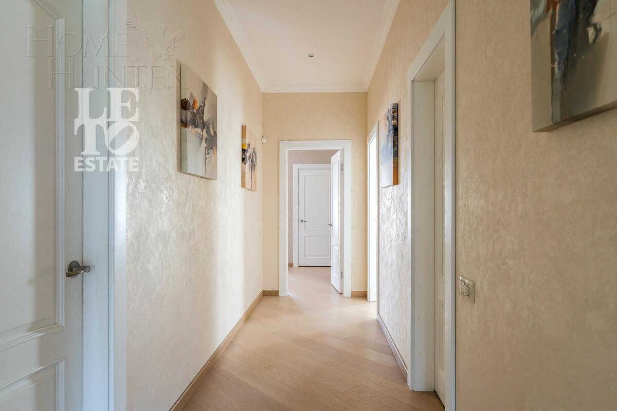 2-этажный коттедж 286.6 м² с отделкой