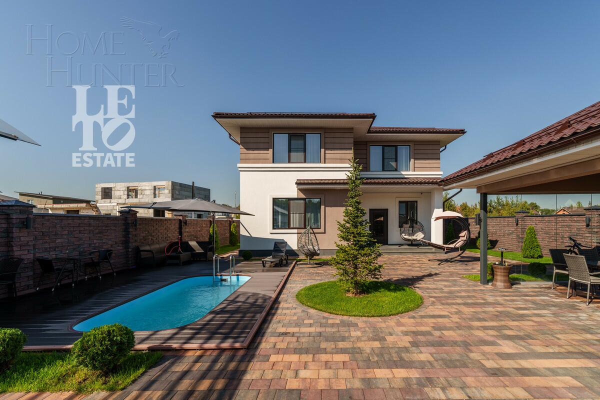 2-этажный коттедж 244 м² с отделкой