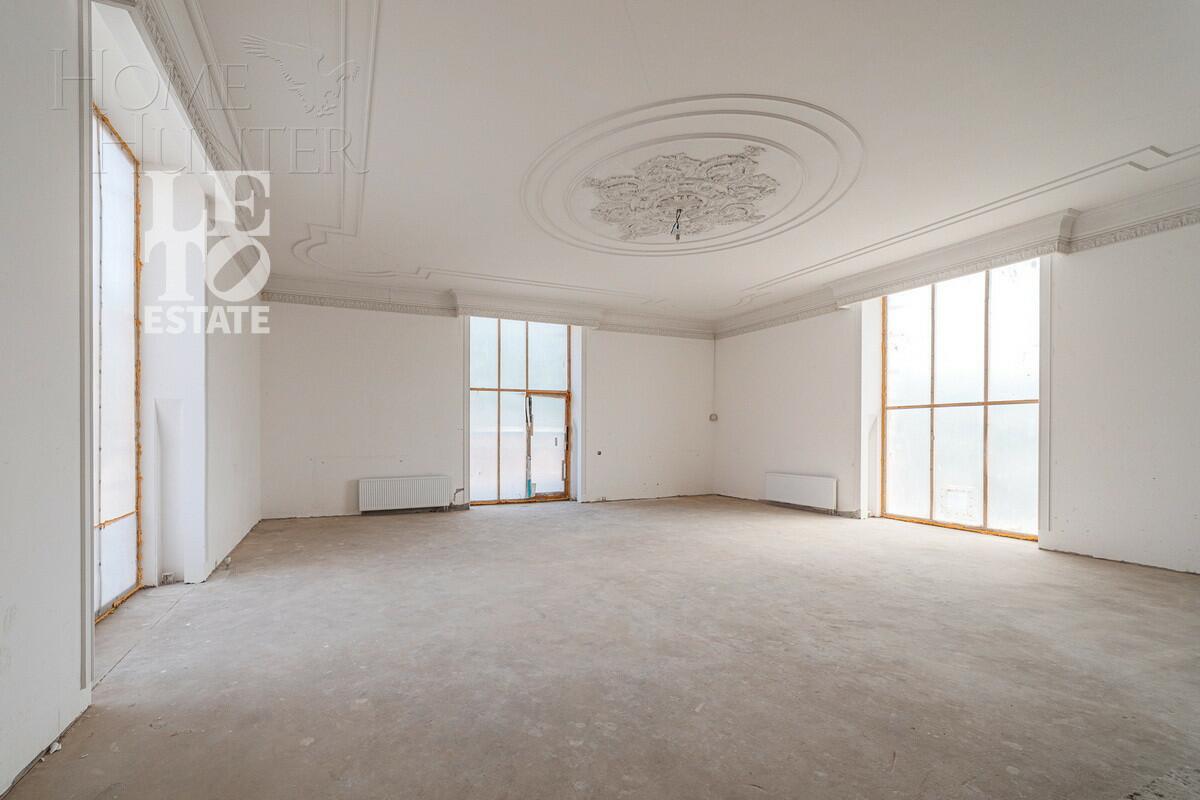 3-этажный коттедж 4 000 м² с отделкой