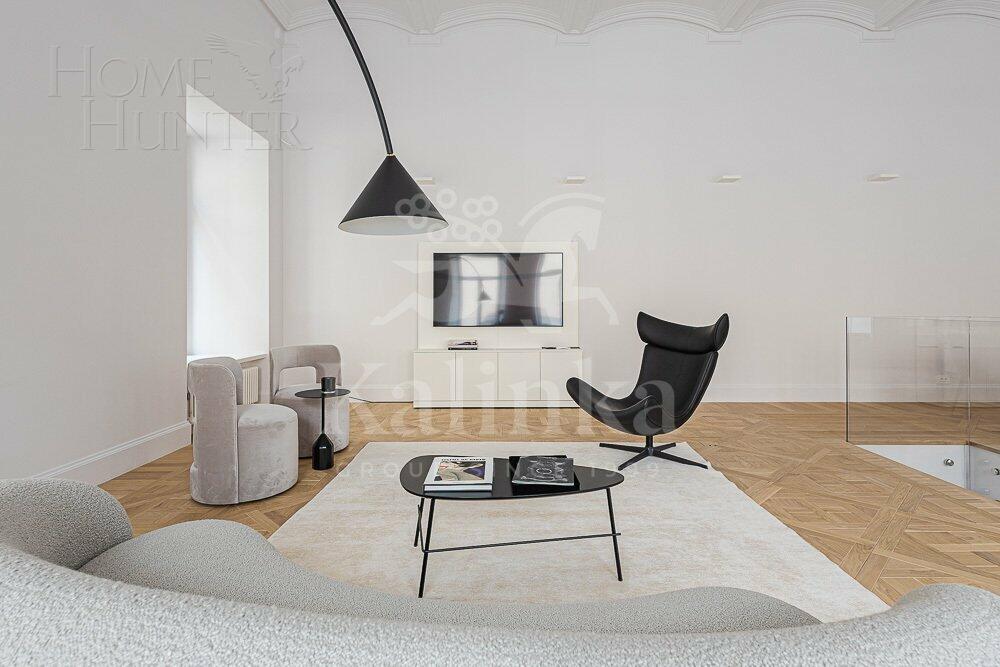 4-КОМН. КВАРТИРА С ОТДЕЛКОЙ 210 М² НА 2 ЭТАЖЕ