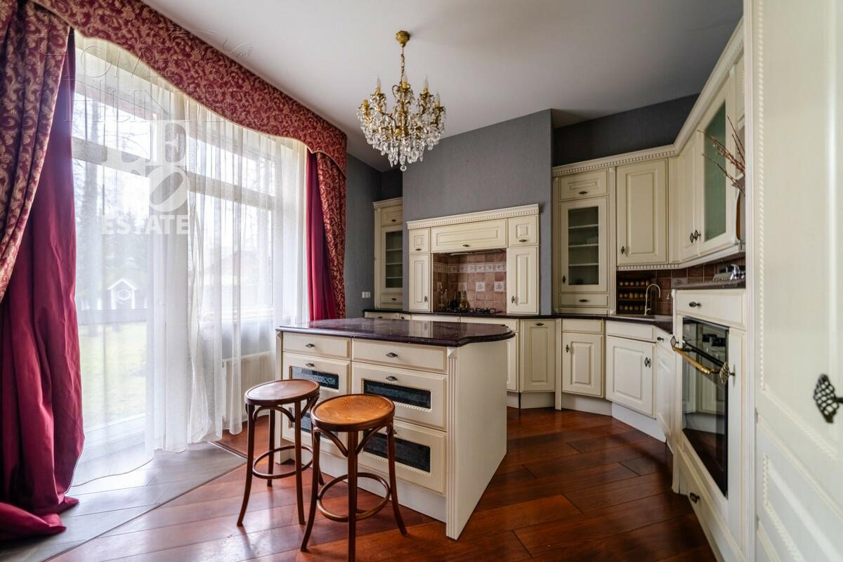 2-этажный коттедж 541 м² с отделкой