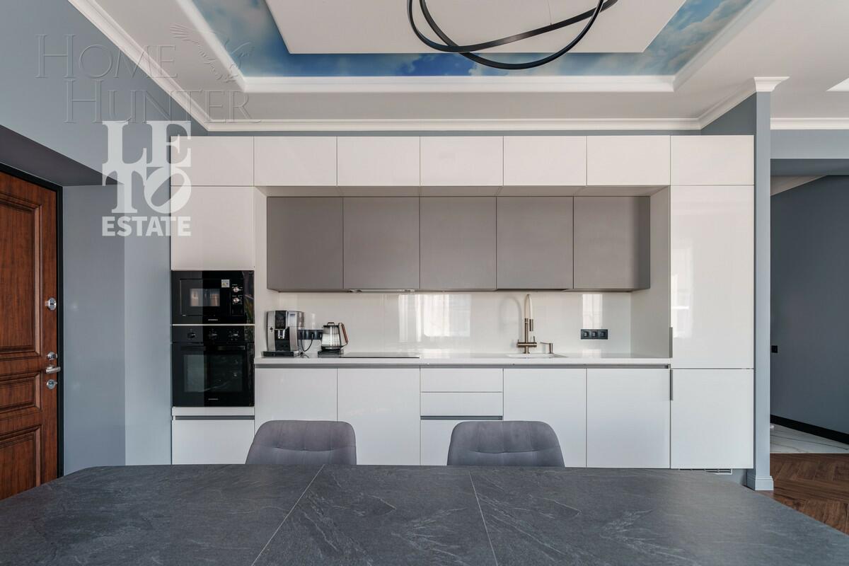 2-этажный коттедж 244 м² с отделкой