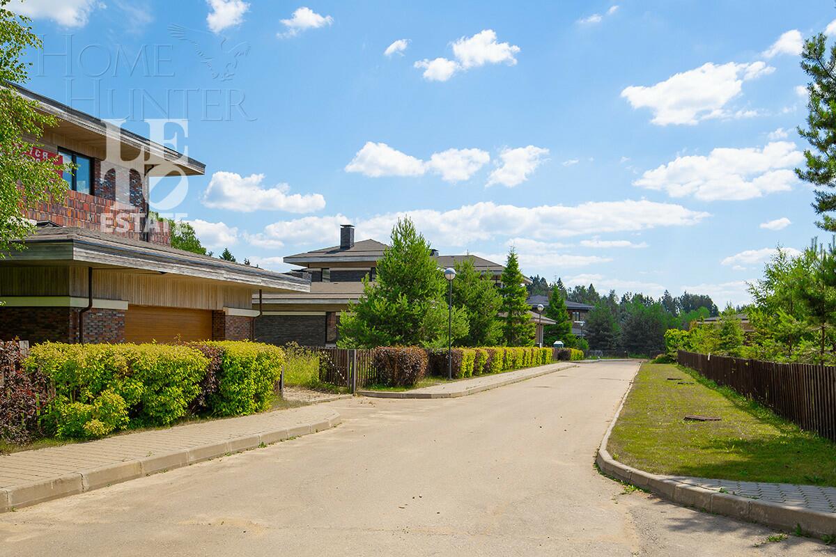 2-этажный коттедж 745 м² с отделкой