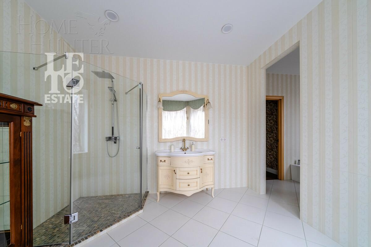 2-этажный коттедж 541 м² с отделкой