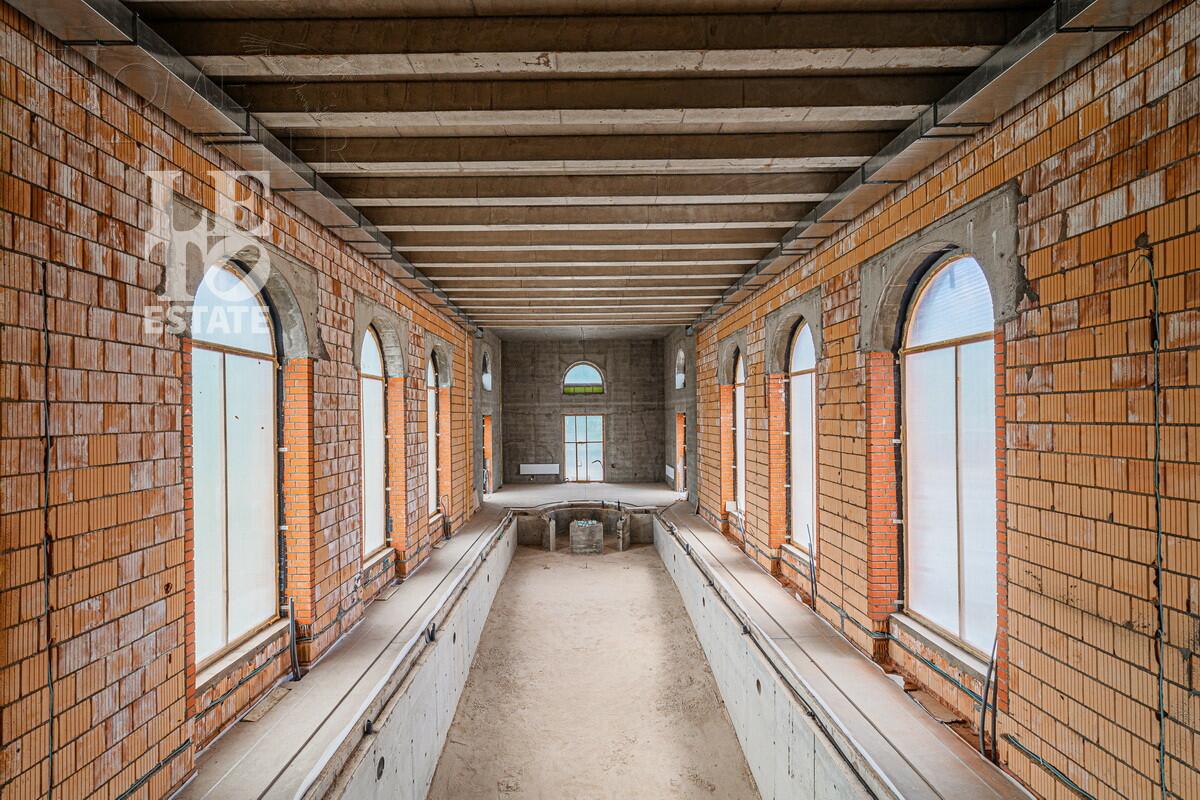 3-этажный коттедж 4 000 м² с отделкой