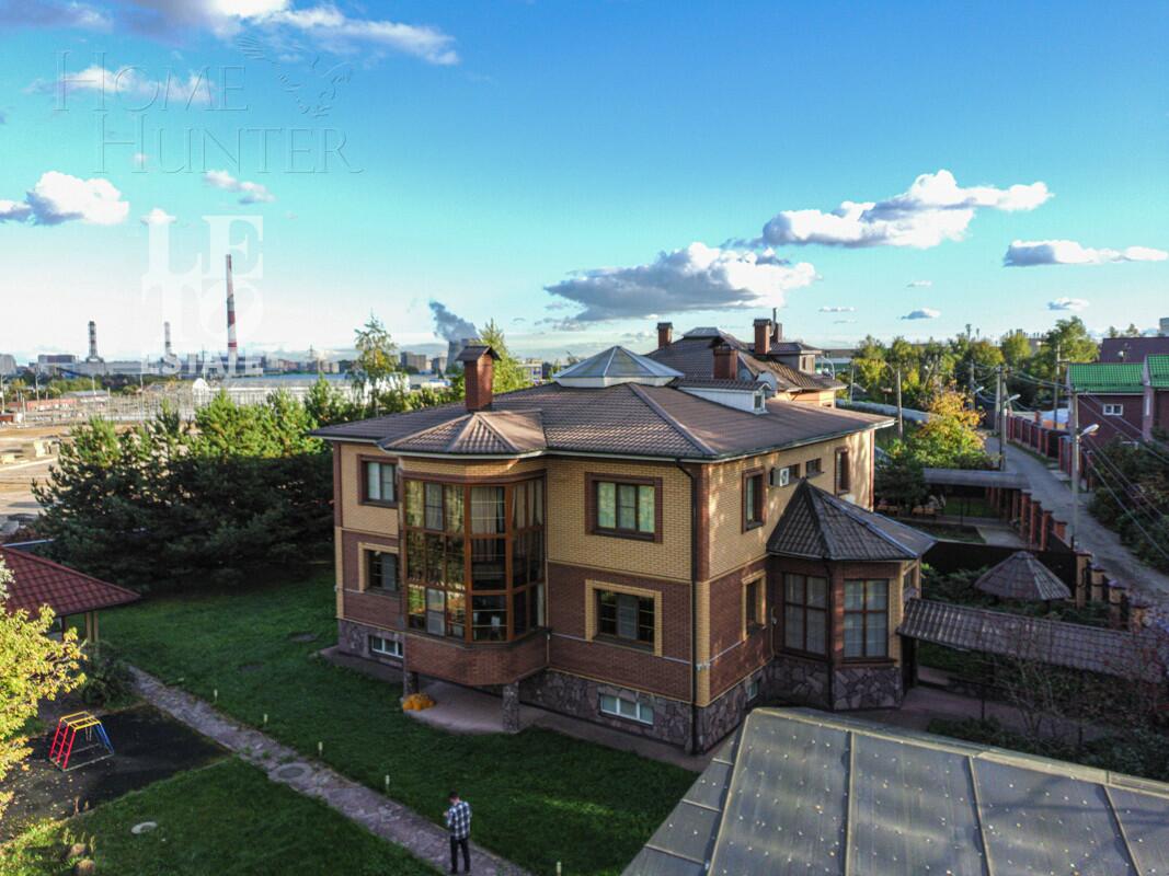 2-этажный коттедж 553.8 м² с отделкой