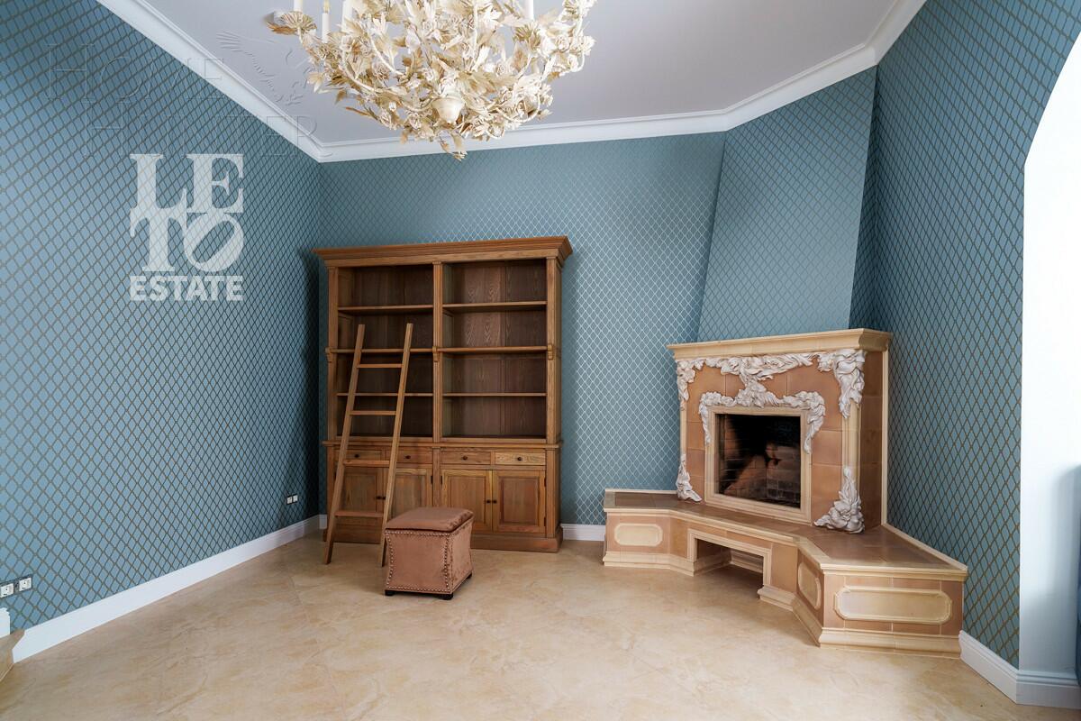 3-этажный коттедж 600 м² с отделкой