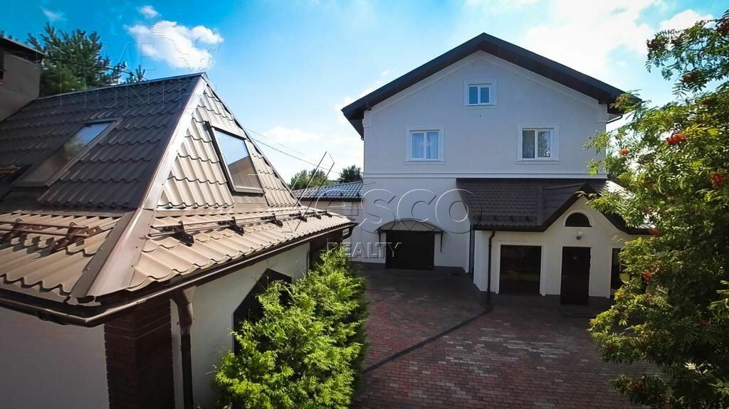 2-этажный коттедж 450 м² с отделкой