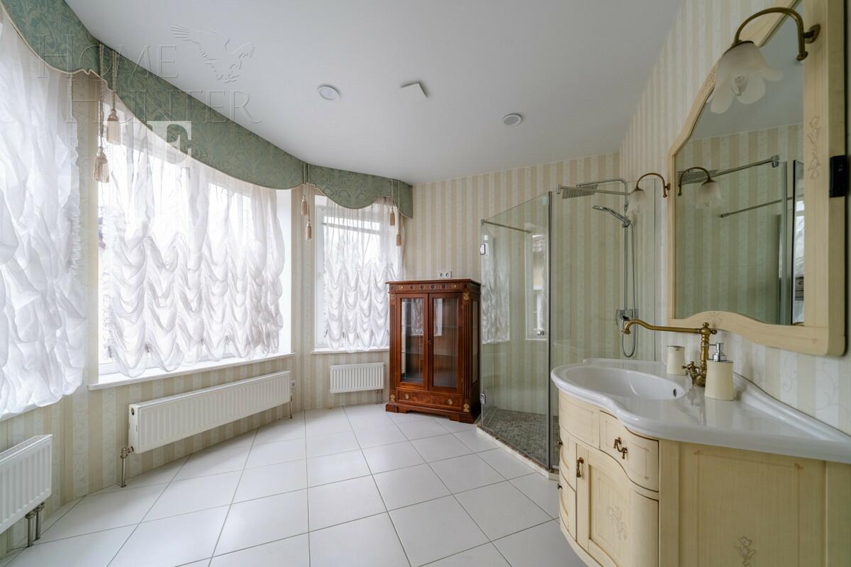 2-этажный коттедж 541 м² с отделкой