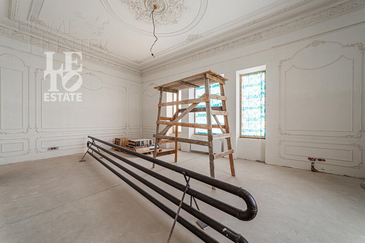 3-этажный коттедж 4 000 м² с отделкой