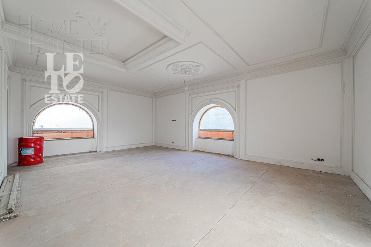 3-этажный коттедж 4 000 м² с отделкой