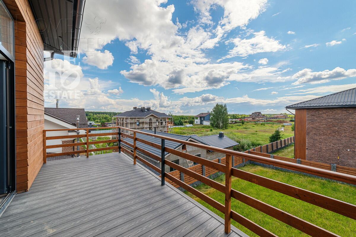 2-этажный коттедж 556.2 м² без отделки