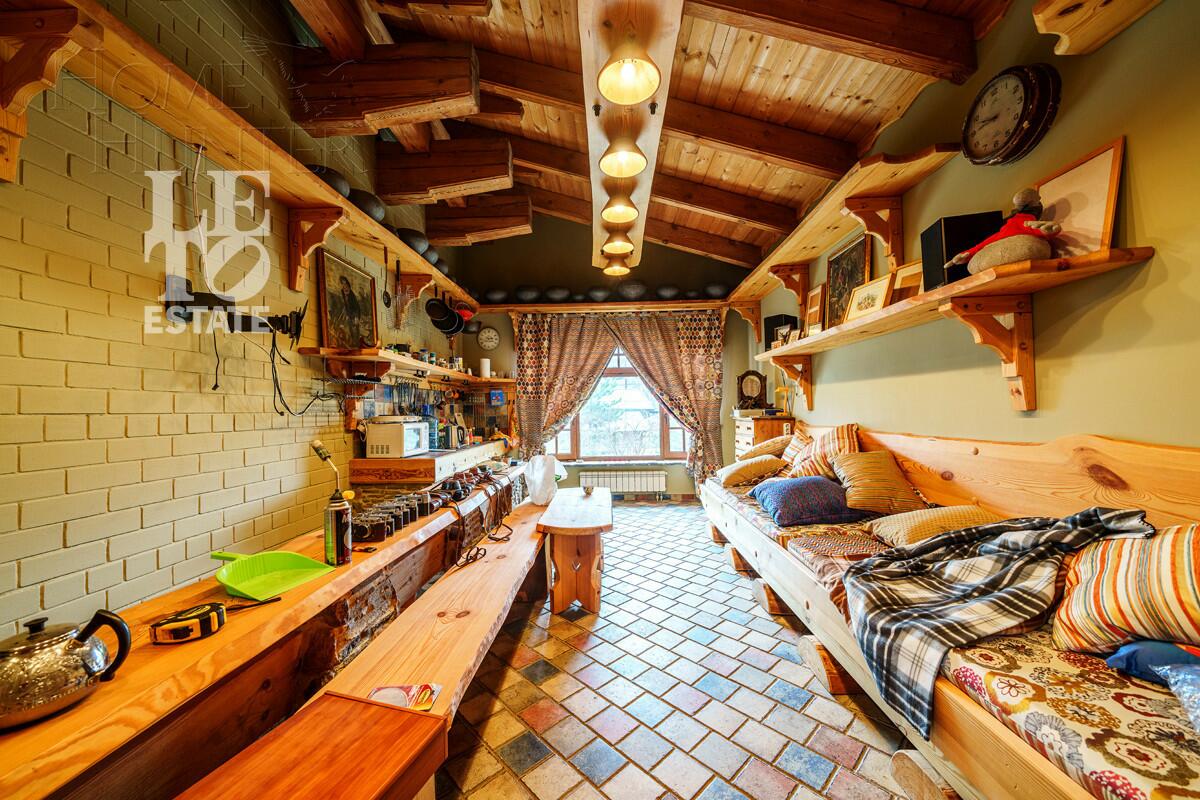 3-этажный коттедж 2 270 м² без отделки