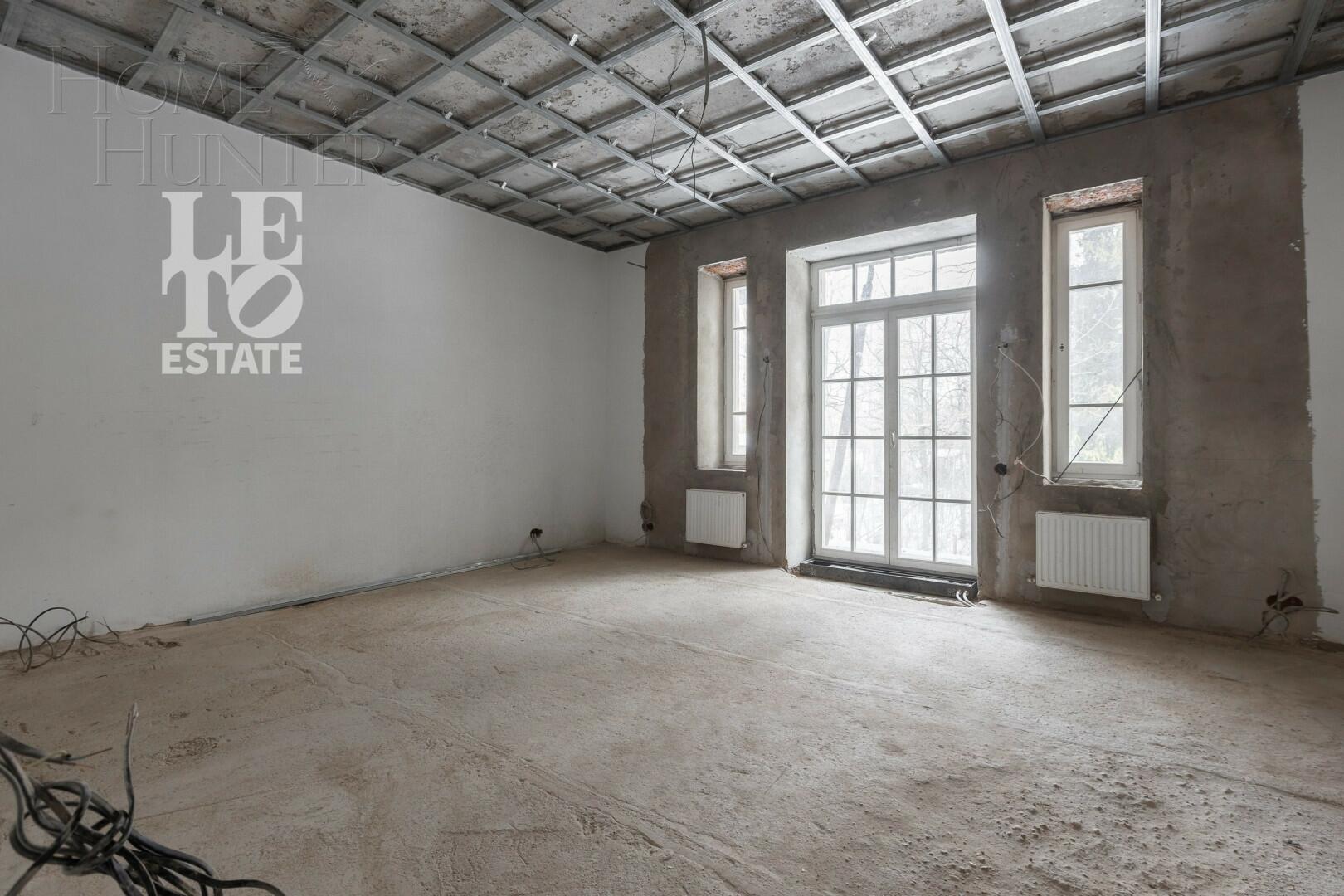 3-этажный коттедж 950 м² без отделки