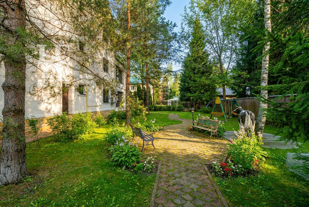 3-этажный коттедж 520 м² с отделкой