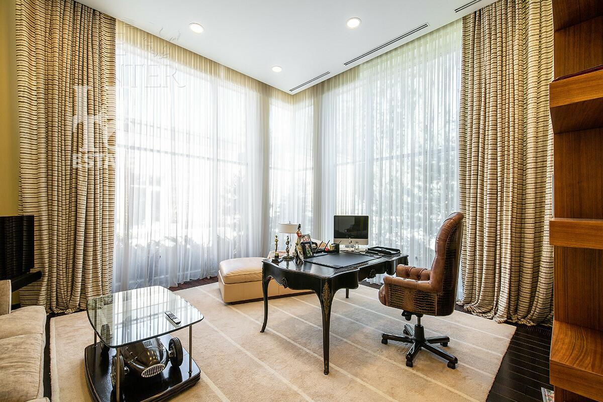 1-этажный коттедж 650 м² с отделкой