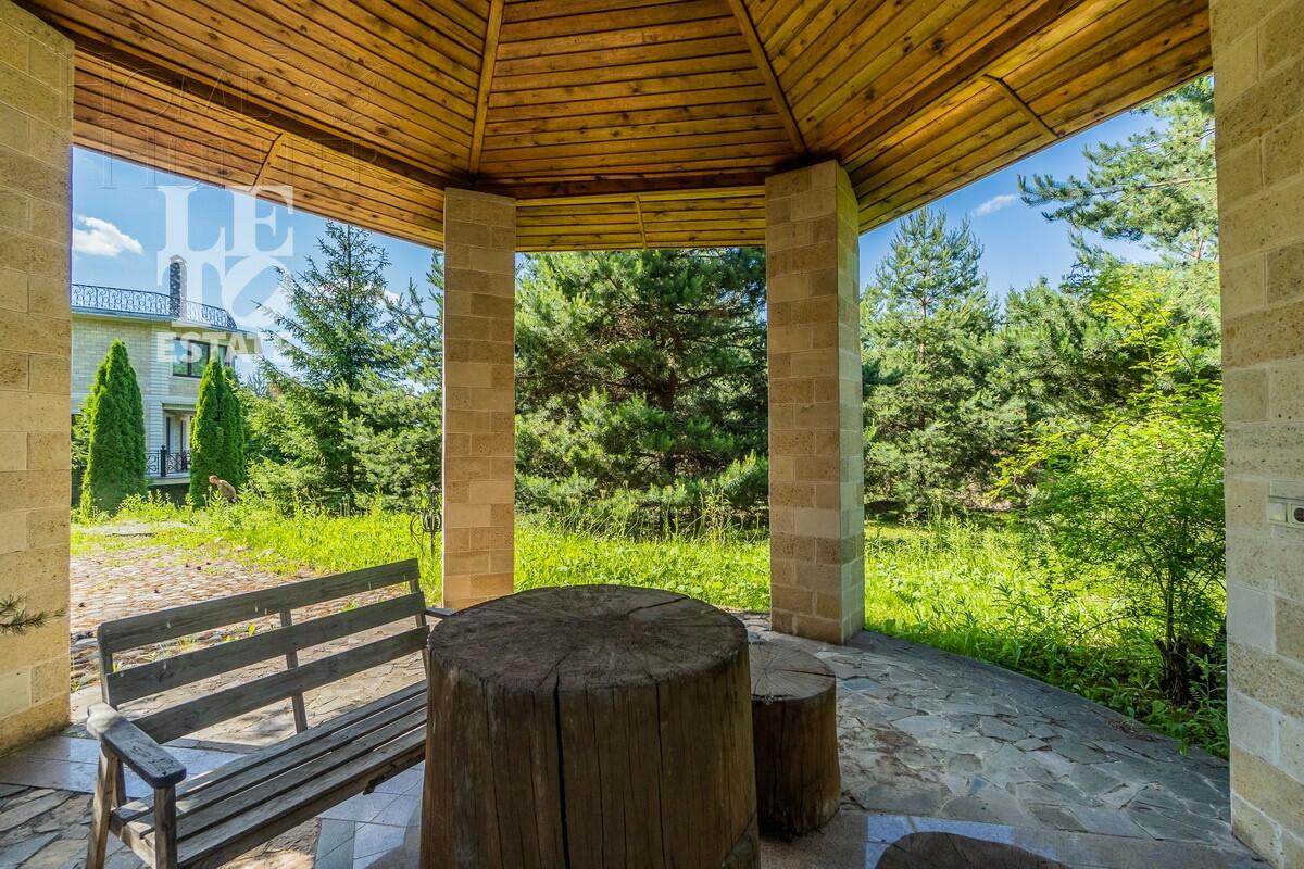 2-этажный коттедж 479.7 м² с отделкой