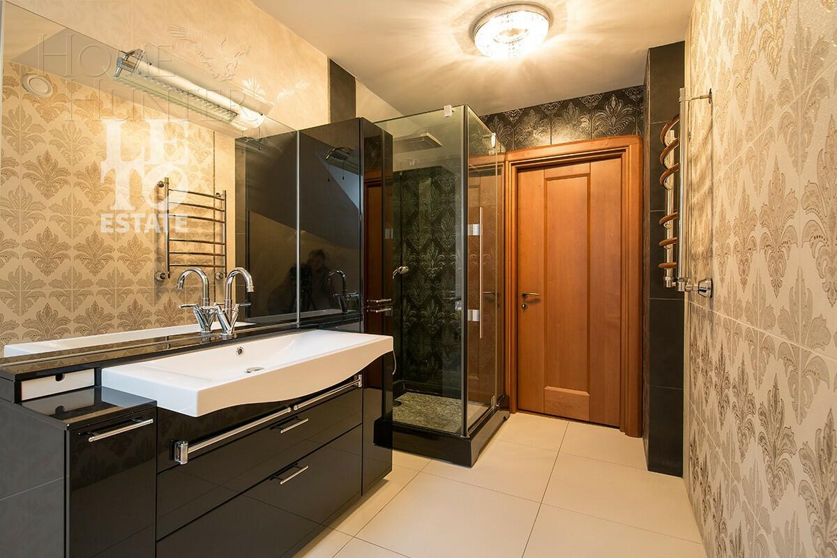 2-этажный коттедж 1 025 м² с отделкой