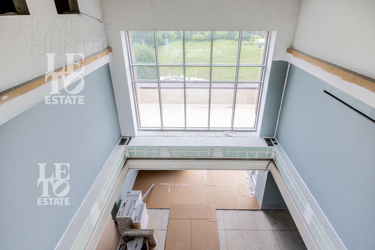 3-этажный коттедж 1 445 м² без отделки