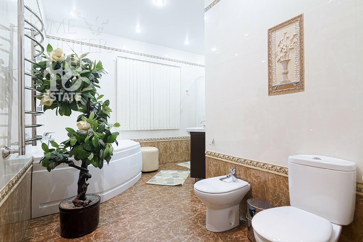 2-этажный коттедж 550 м² с отделкой