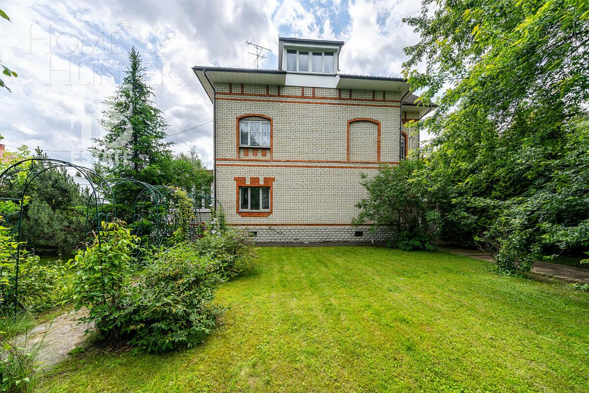 2-этажный коттедж 387.2 м² с отделкой