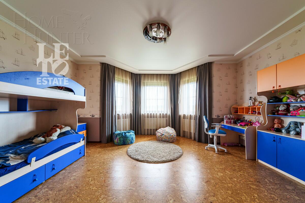 2-этажный коттедж 529.6 м² с отделкой