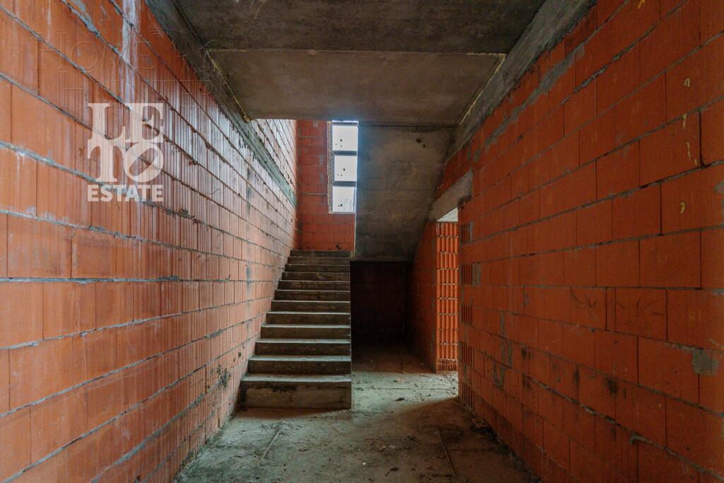 2-этажный коттедж 305 м² без отделки