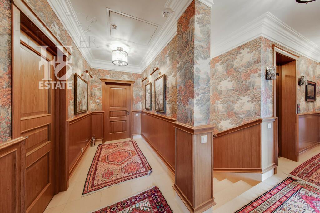 3-этажный коттедж 553.6 м² с отделкой