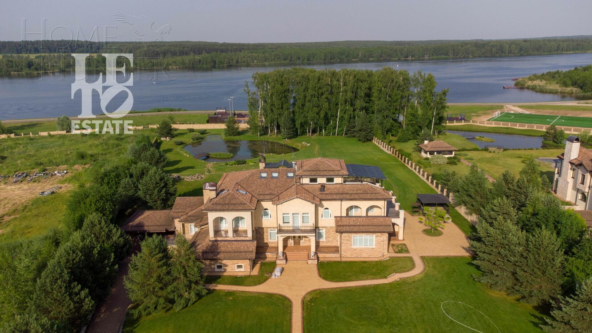 3-этажный коттедж 1 500 м² с отделкой