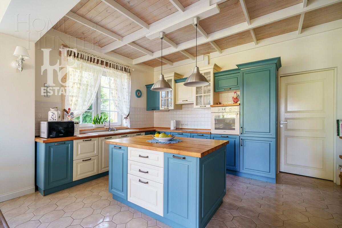 2-этажный коттедж 455 м² с отделкой