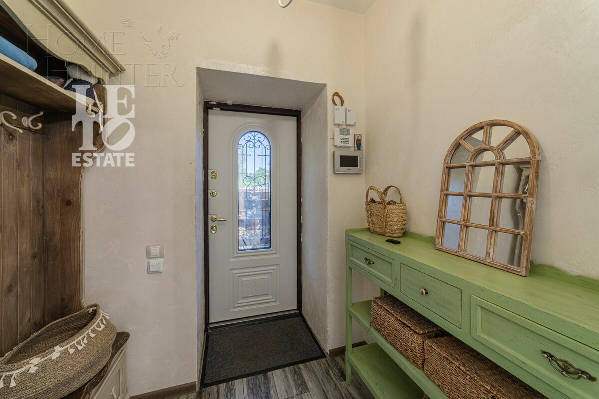 2-этажный коттедж 702.5 м² с отделкой