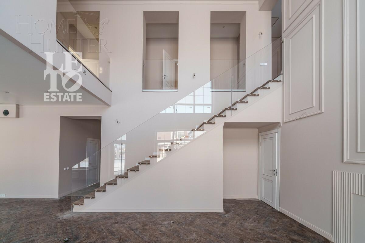 2-этажный коттедж 245.3 м² с отделкой