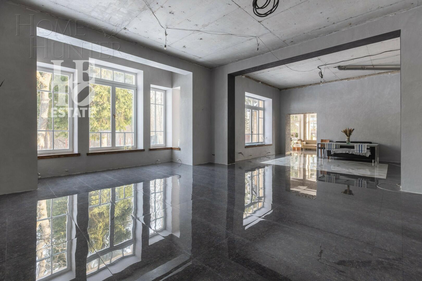 3-этажный коттедж 950 м² без отделки