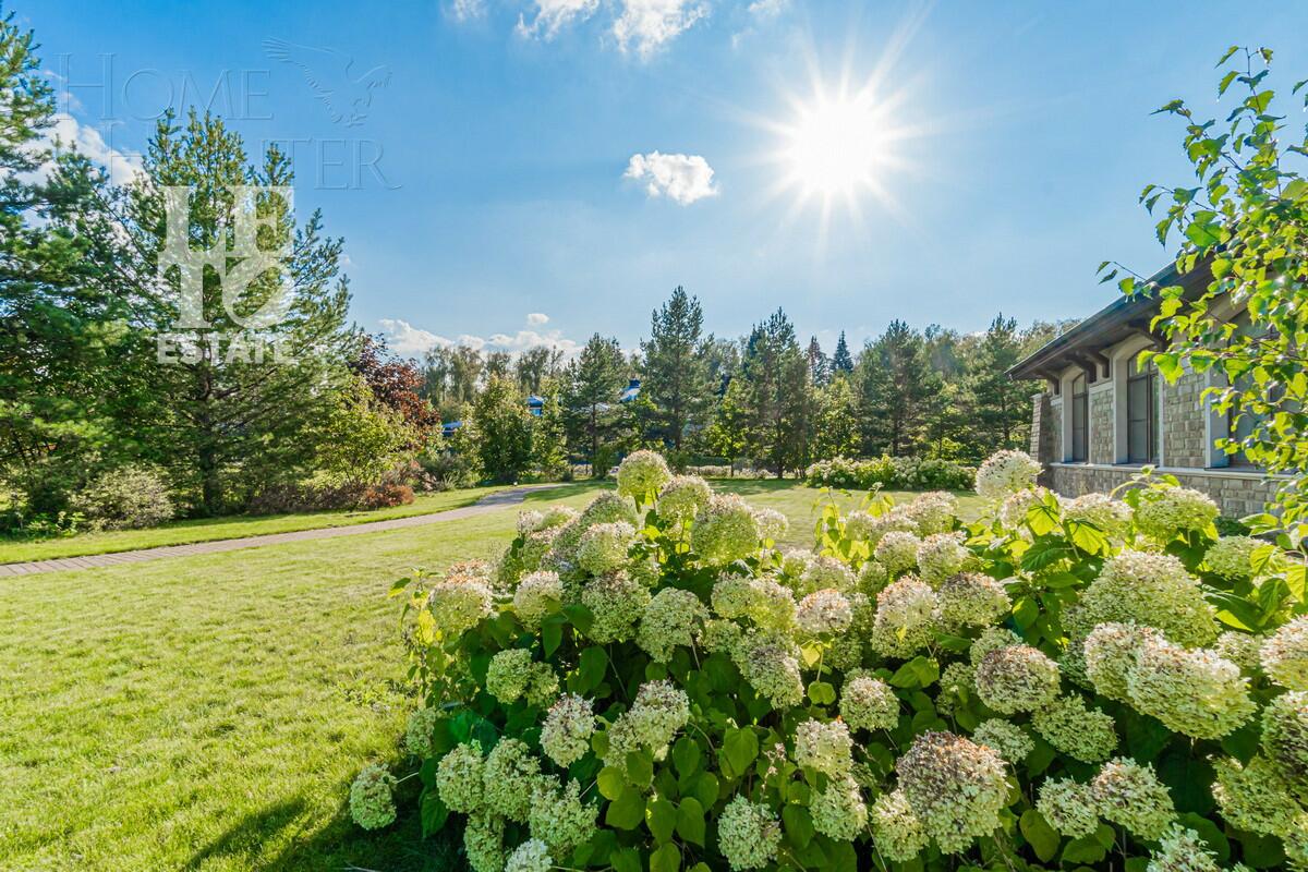 2-этажный коттедж 1 272.6 м² без отделки