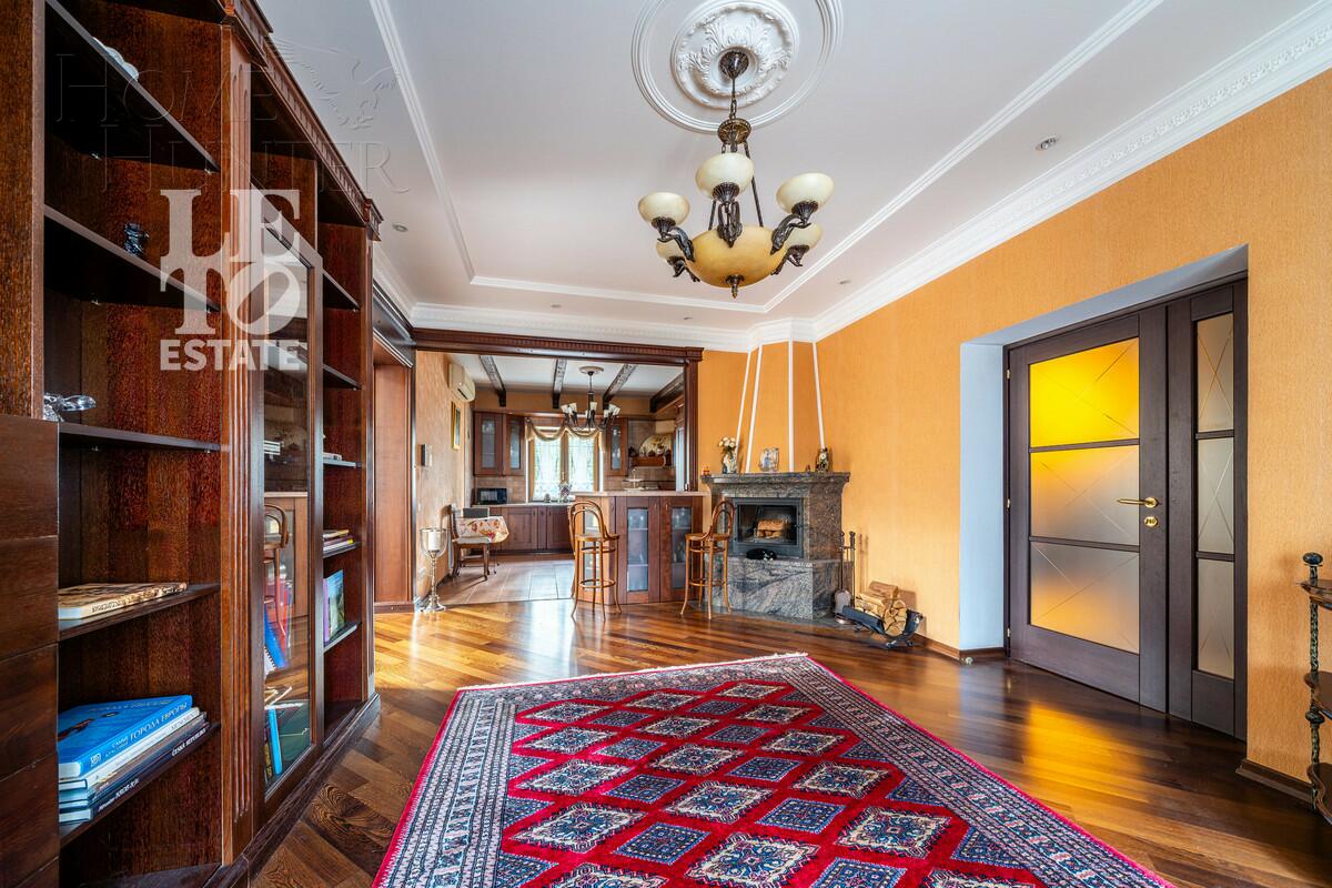 3-этажный коттедж 520 м² с отделкой