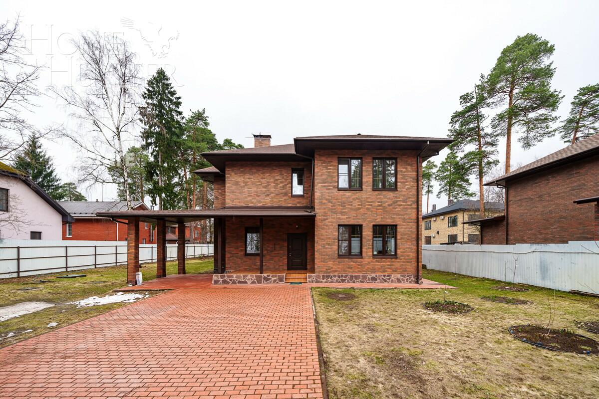 2-этажный коттедж 290 м² с отделкой