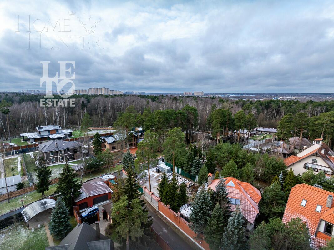 3-этажный коттедж 520 м² с отделкой