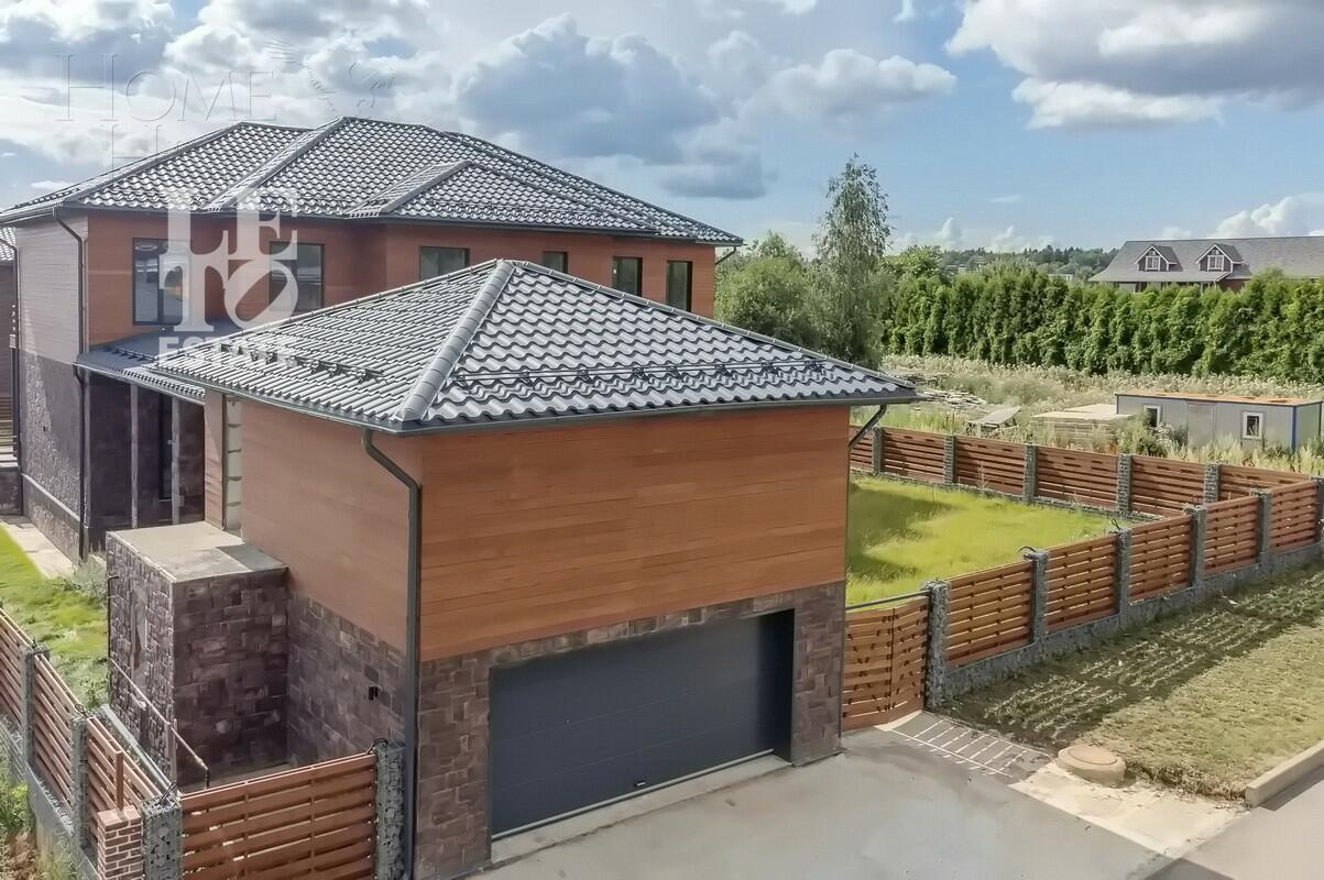 2-этажный коттедж 556.2 м² без отделки