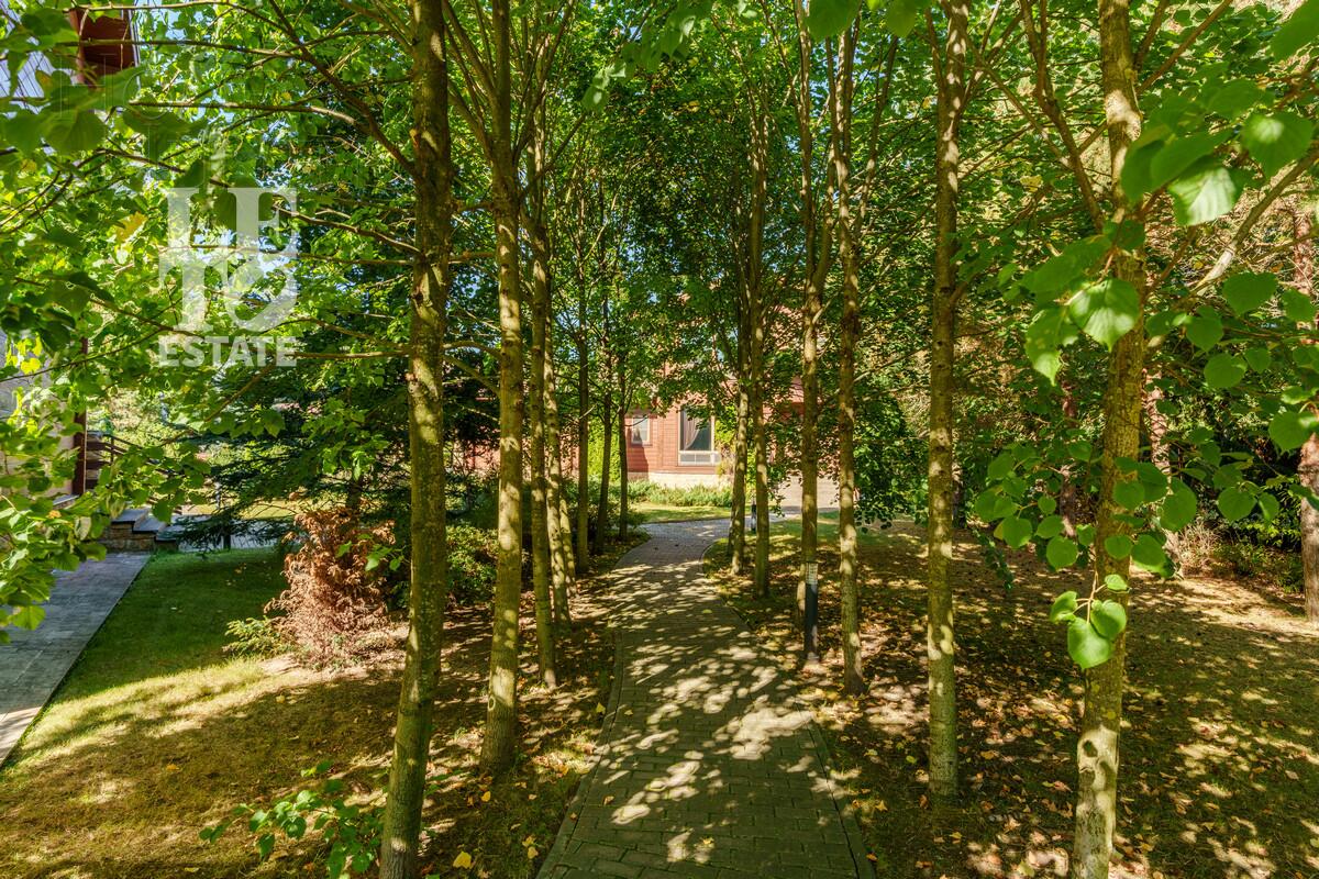 2-этажный коттедж 403 м² с отделкой