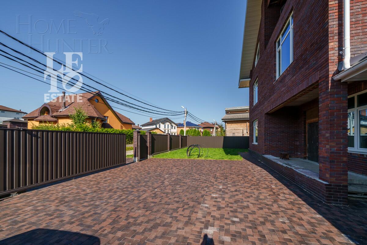 2-этажный коттедж 500 м² без отделки