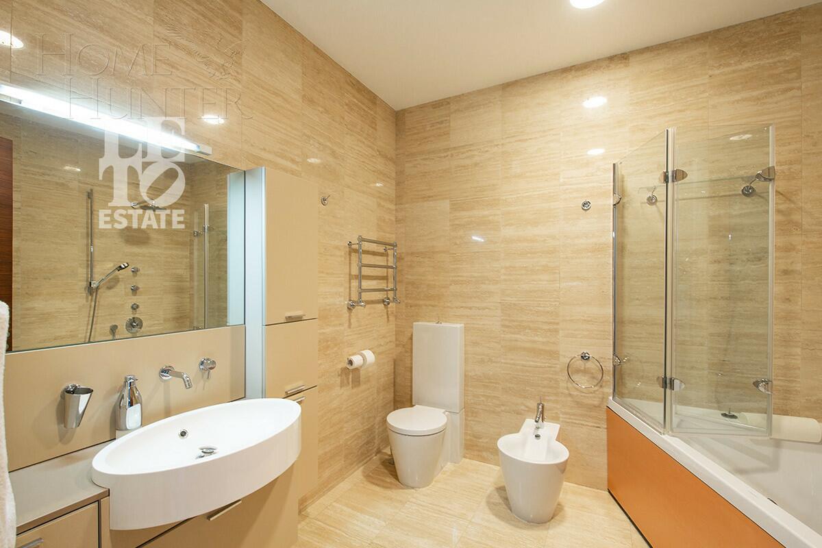 1-этажный коттедж 650 м² с отделкой