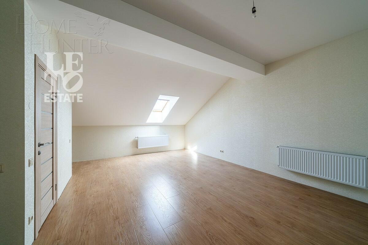 2-этажный таунхаус 286.7 м² с отделкой